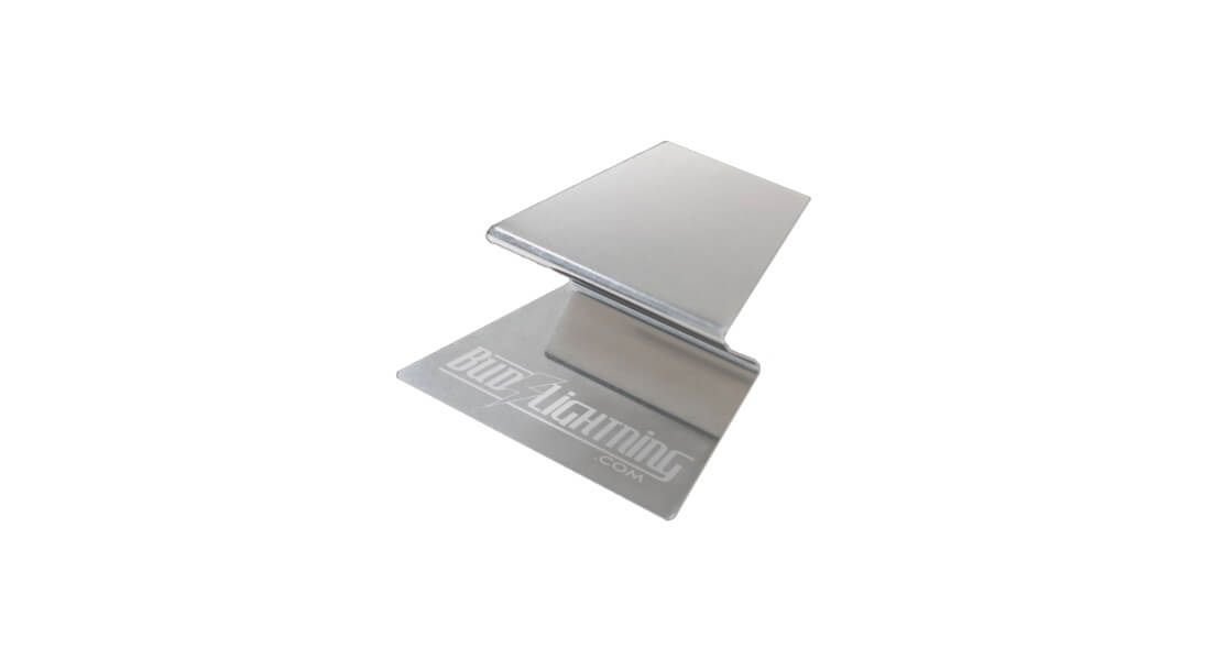 Compact weed prep scraper tool for tidy sessions